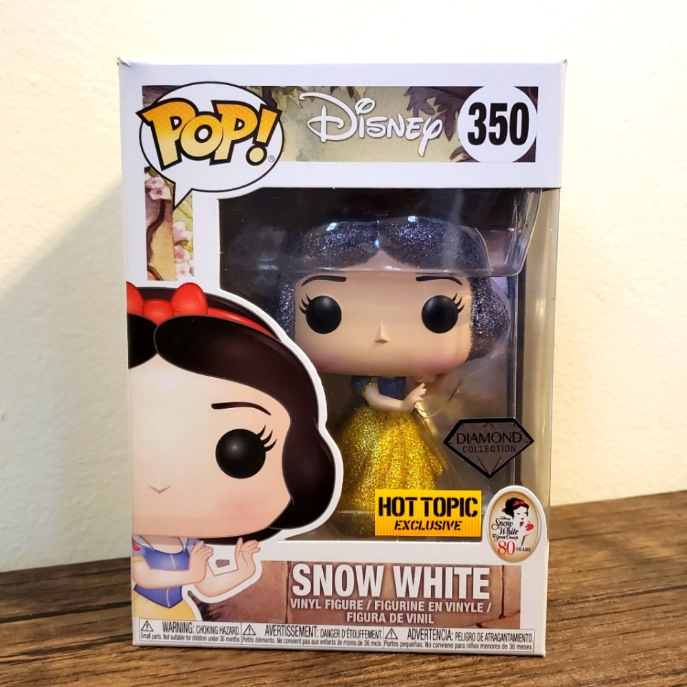 Disney Snow White Hot Topic Diamond Exclusive POP!